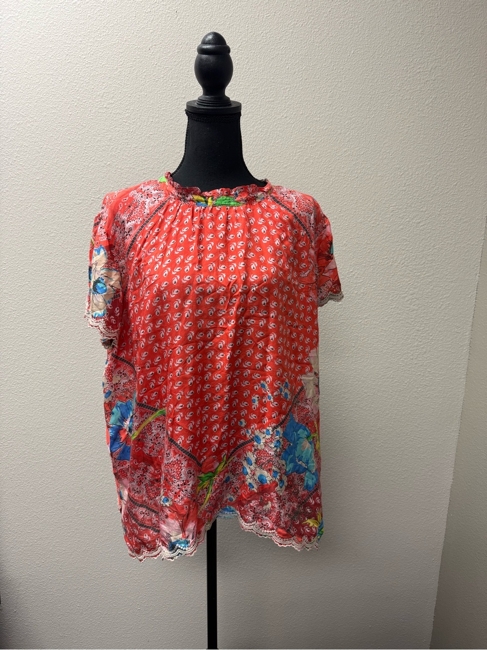 Johnny Was XL Coral Floral Boho Blouse Scallop Hem Cottagecore Resort Top Chic - Picture 2 of 10